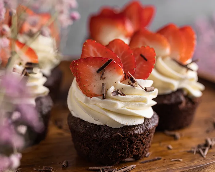 Erdbeer Brownie Cups / Erdbeer Cupcake Rezept