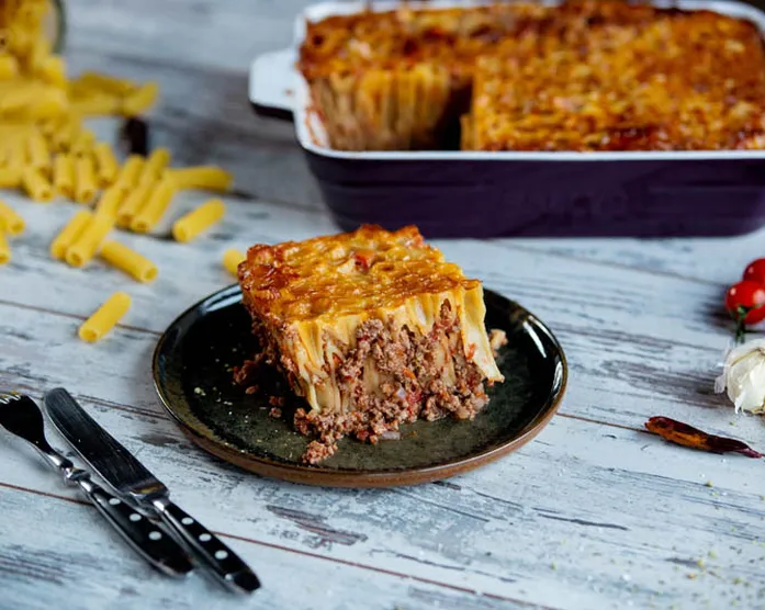 Nudeltorte / Nudelauflauf mit Hackfleisch