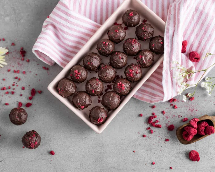 Himbeer-Pralinen selbst machen / Geschenkidee zu Weihnachten