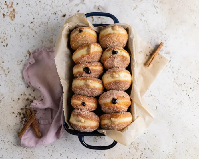 Berliner mit weihnachtlicher Füllung / Krapfen