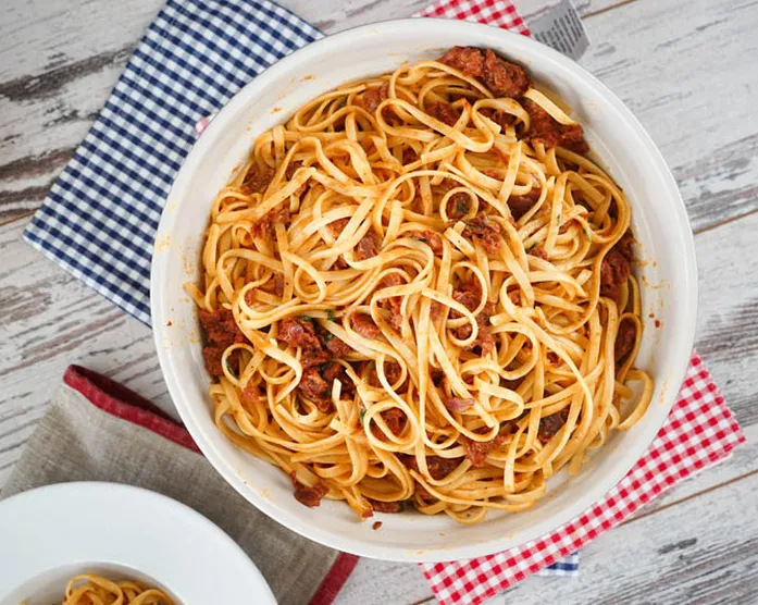 Spaghetti alla Carbonara / 10 Minuten Rezept