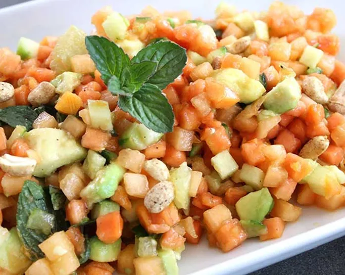 Papaya-Minz-Salat / erfrischender Sommersalat
