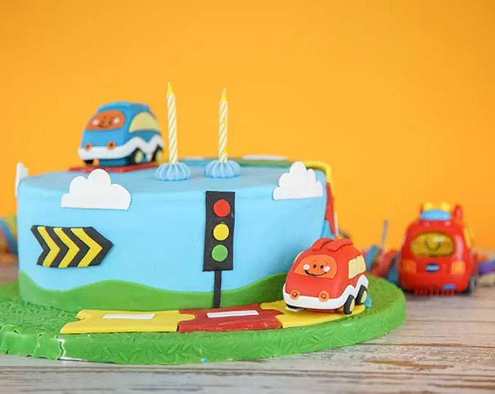Tut Tut Babyflitzer Torte / Geburtstagstorte mit Autos
