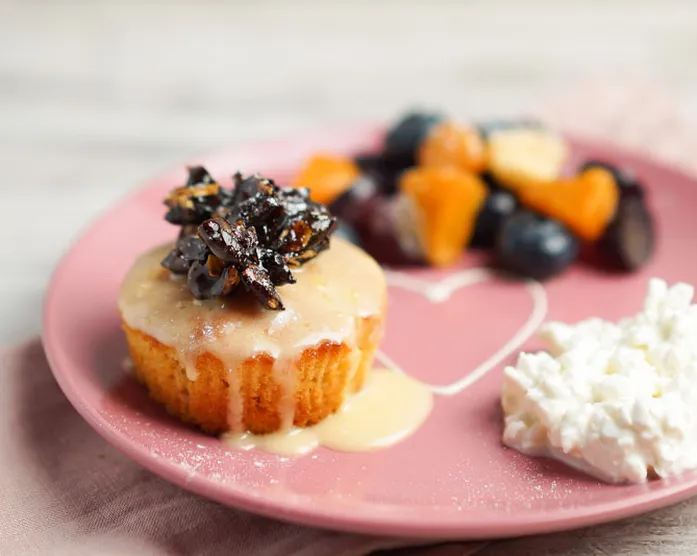 Kürbismuffins mit Obstsalat
