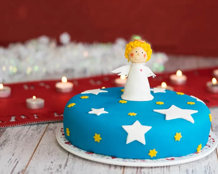 Marzipantorte mit Haselnusssahne