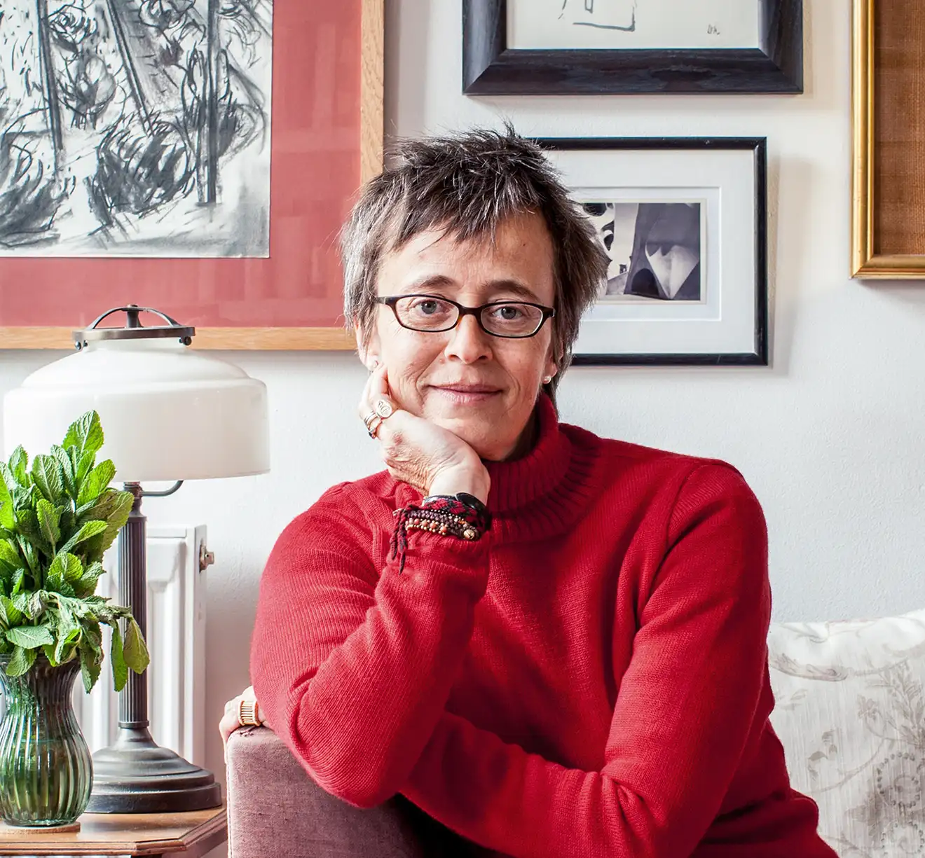 Photo of Frances Stonor Saunders