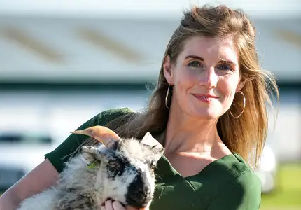 Photo of Amanda Owen