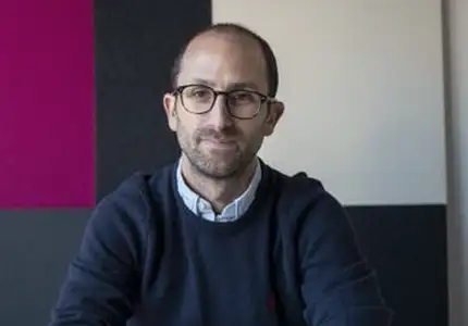 Photo of Daniel Geey