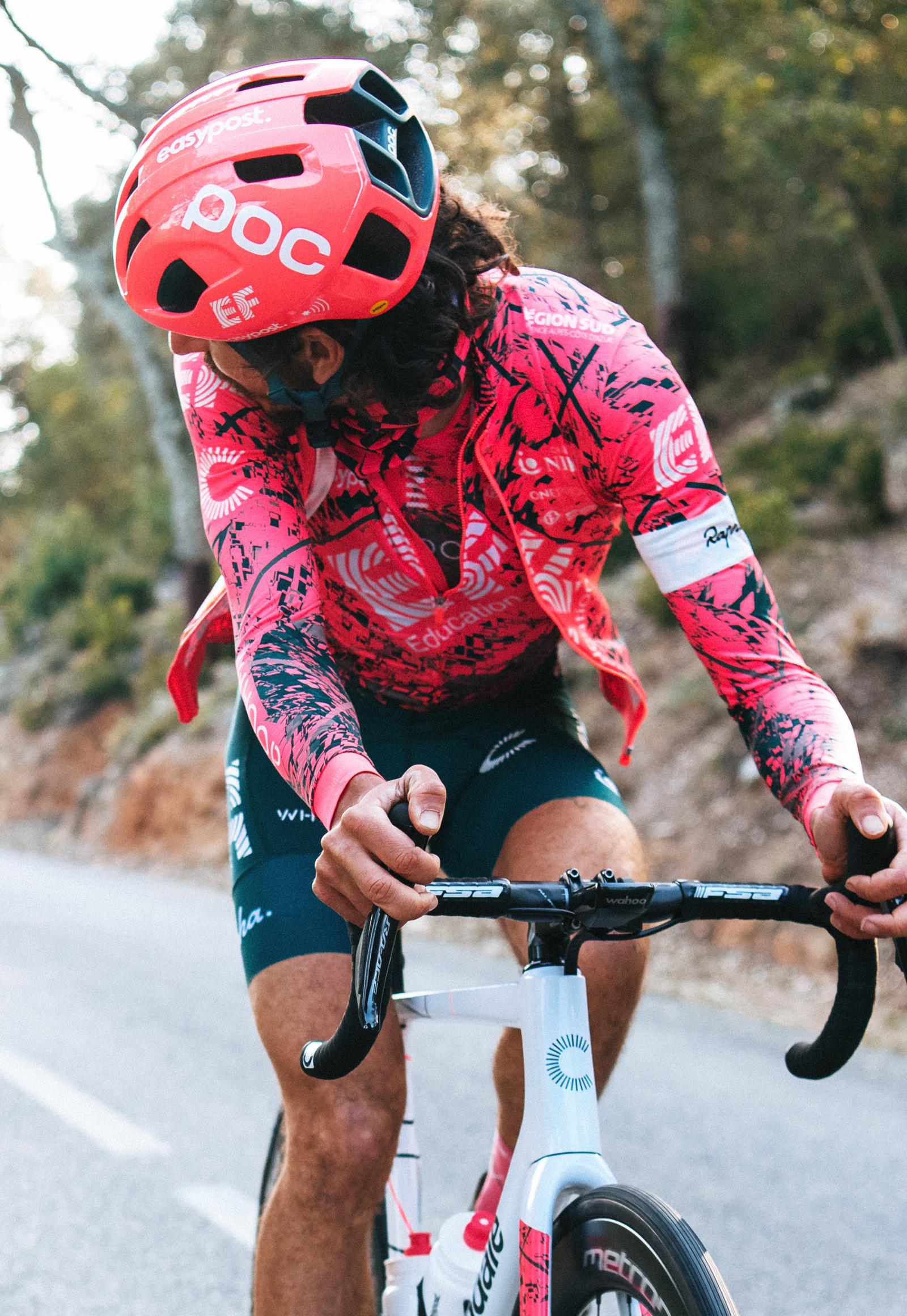 bike helmets poc Onewheel Helmet M-L down silhouette gives the Amidal a streamlined appearance POC Procen Air, Mini Aero