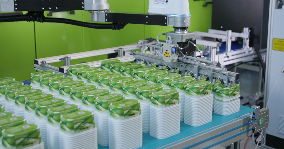 Solutions for thin wall injection molding ENGEL