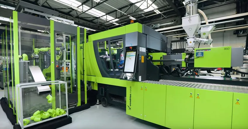 ▷ Tie-bar-less injection moulding machine - ENGEL