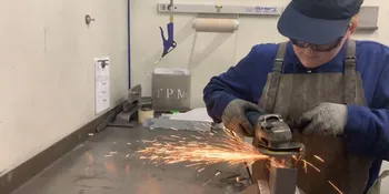 Graphic shows apprentice metal technician in mechanical engineering technology