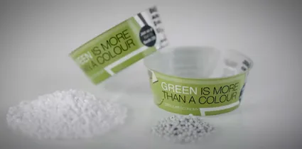 视频显示在 iQ motion control 的帮助下，优化了注塑机的干燥周期时间