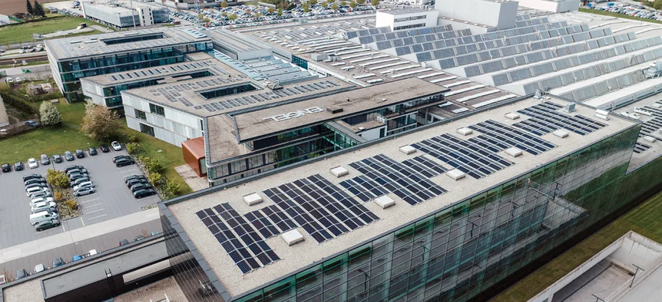 Bild zeigt Luftaufnahme von ENGEL Schwertberg