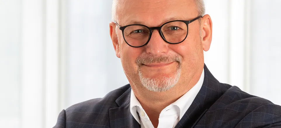 Bild zeigt Geschäftsführer von ENGEL Used Machinery