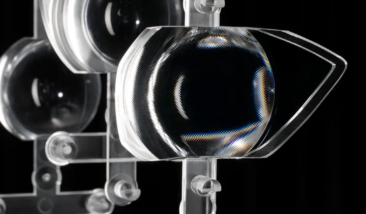 Bild zeigt Kunststoff-Linse