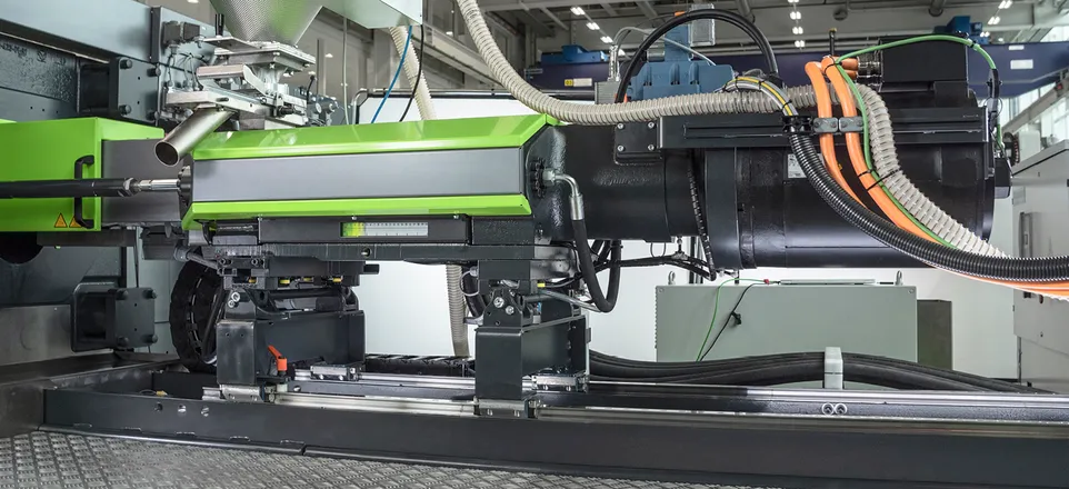 La figura mostra il gruppo di iniezione idraulico della ENGEL e-speed 280