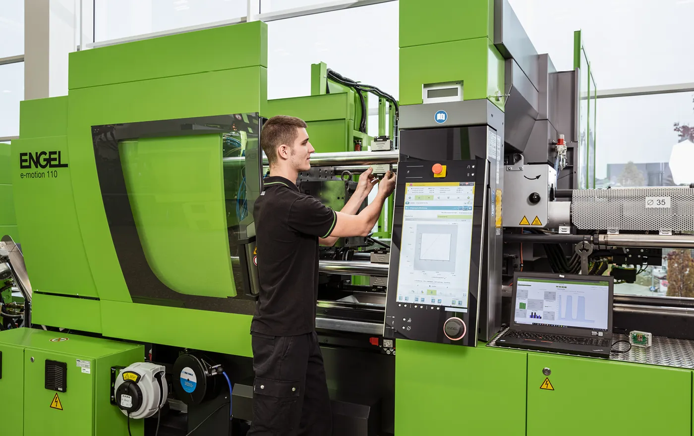 ▷ K 2022 exhibit: ENGEL e-victory 120 - ENGEL