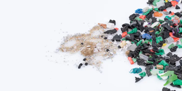 Image shows possible contamination such as paper, metal or wood