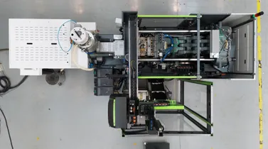 Video zeigt Fakuma 2026 Exponat e-win 1800