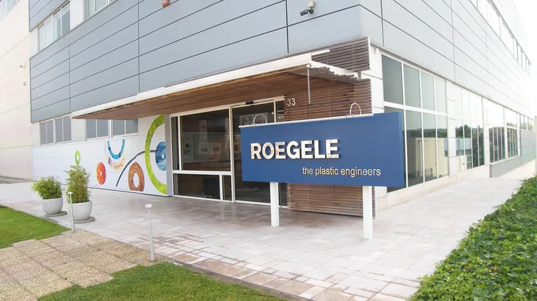 La imagen muestra la sede de Roegele en España