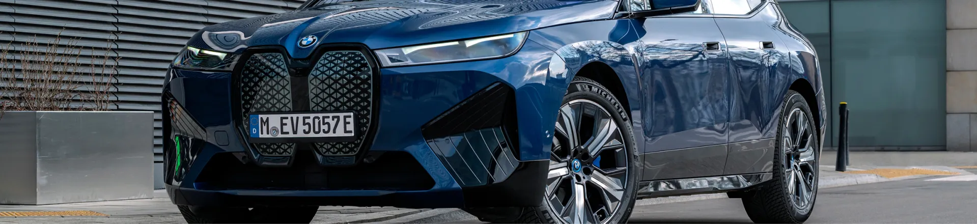 Bild zeigt Fahrzeug Karosserie hergestellt im Polyurethan-Spritzguss