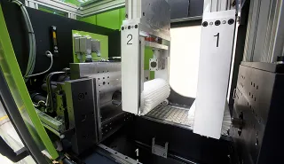 Picture shows integrated automation solutions from ENGEL