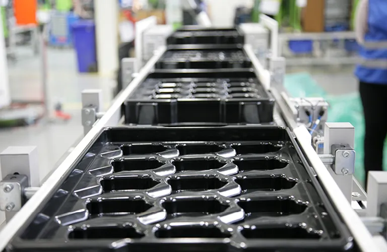 Image shows ENGEL Tray Server