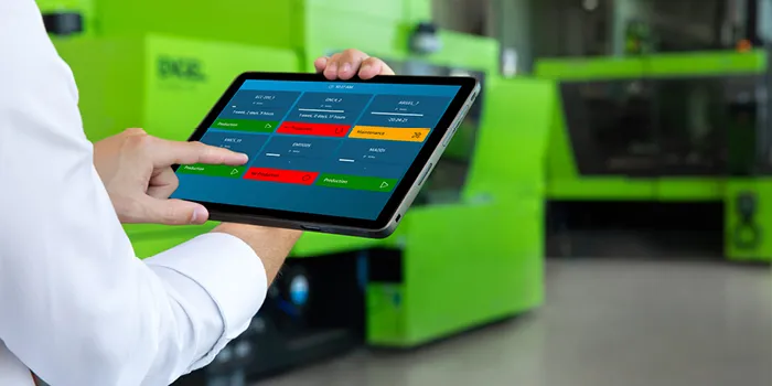 L'immagine mostra il sistema di esecuzione della produzione di ENGEL