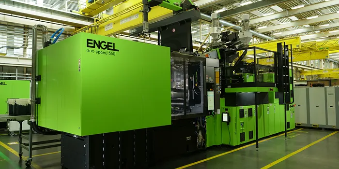 Picture shows duo speed large-scale machine from ENGEL