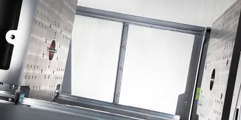 Picture shows plate parallelism of the tie-bar-less technology