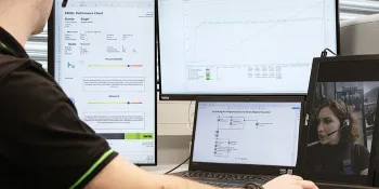 Picture shows online support by ENGEL