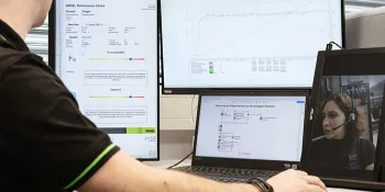 Picture shows online support with data security from ENGEL