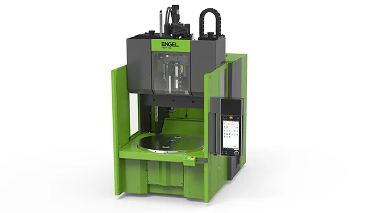 На фото показан вертикальный ТПА ENGEL