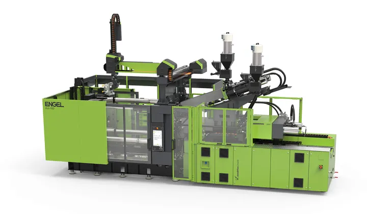 Zdjęcie przedstawia wielokolorową maszynę wielkogabarytową duo combi firmy ENGEL