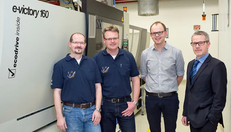 На изображении показана история успеха ENGEL и Braun в области цифровых решений