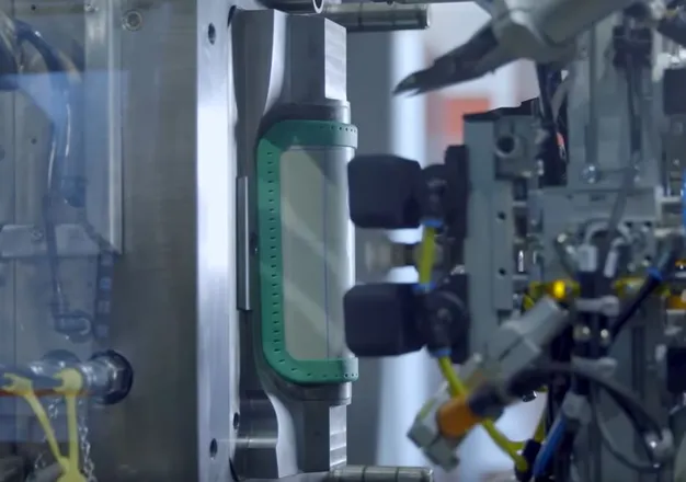 Video shows in-situ polymerisation for continuous fibre composites