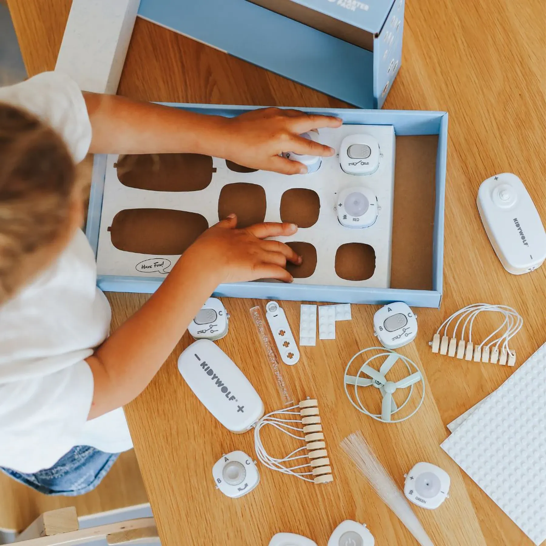 Joc educativ cu circuite electrice, KIDYELEC - 6