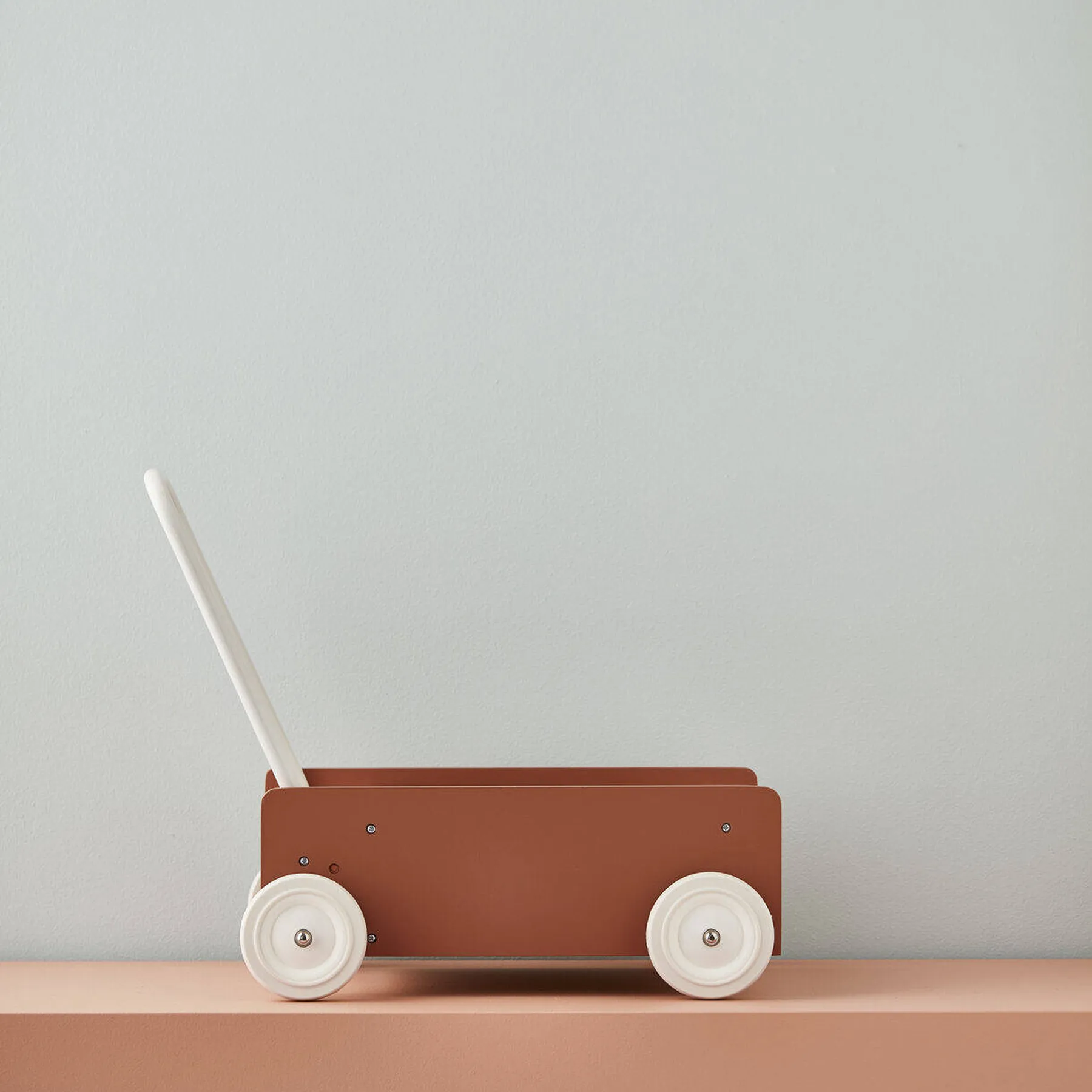 Premergător din lemn cu spațiu de depozitare - 2