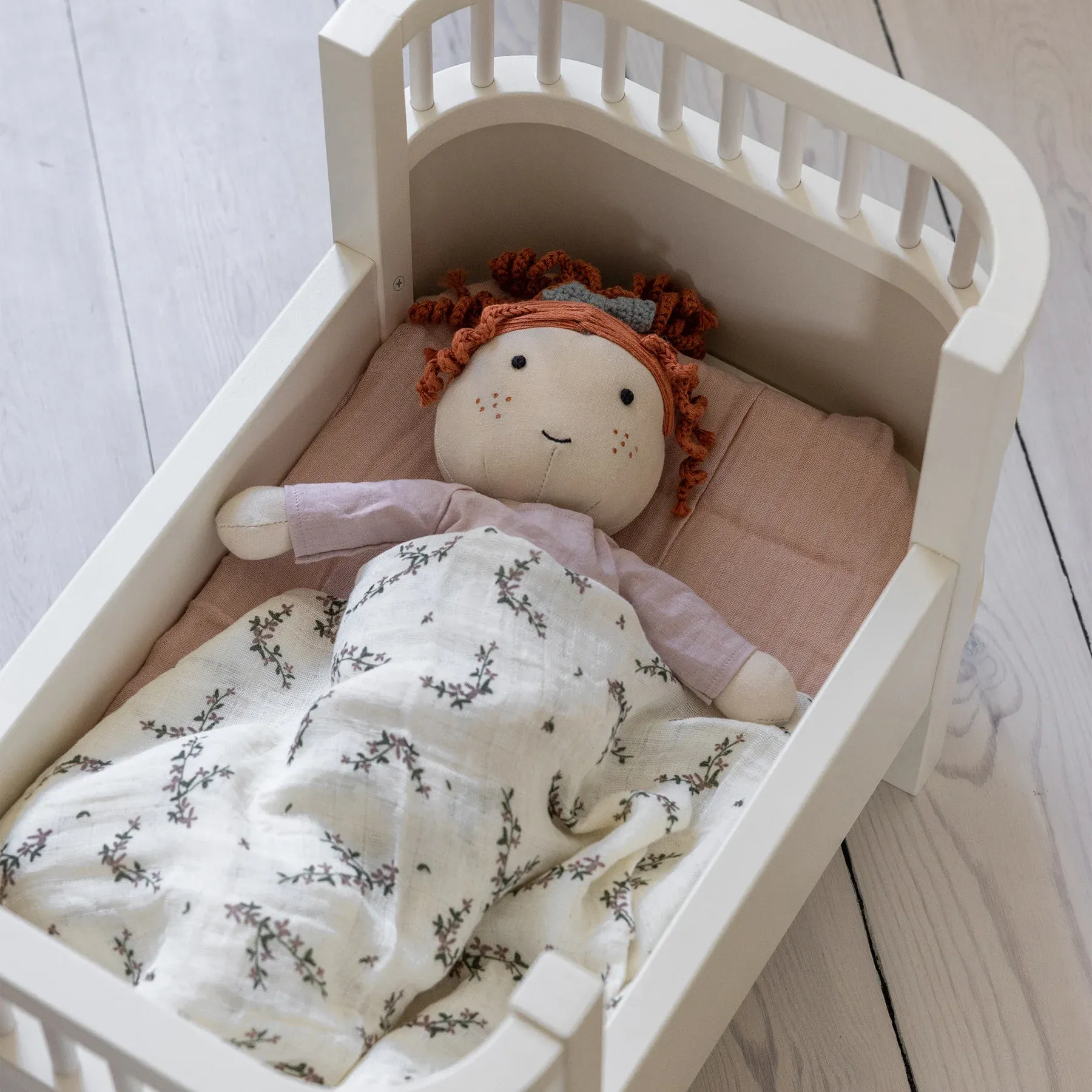 Jucărie din lemn, Pătuț pentru păpuși cu saltea - 3