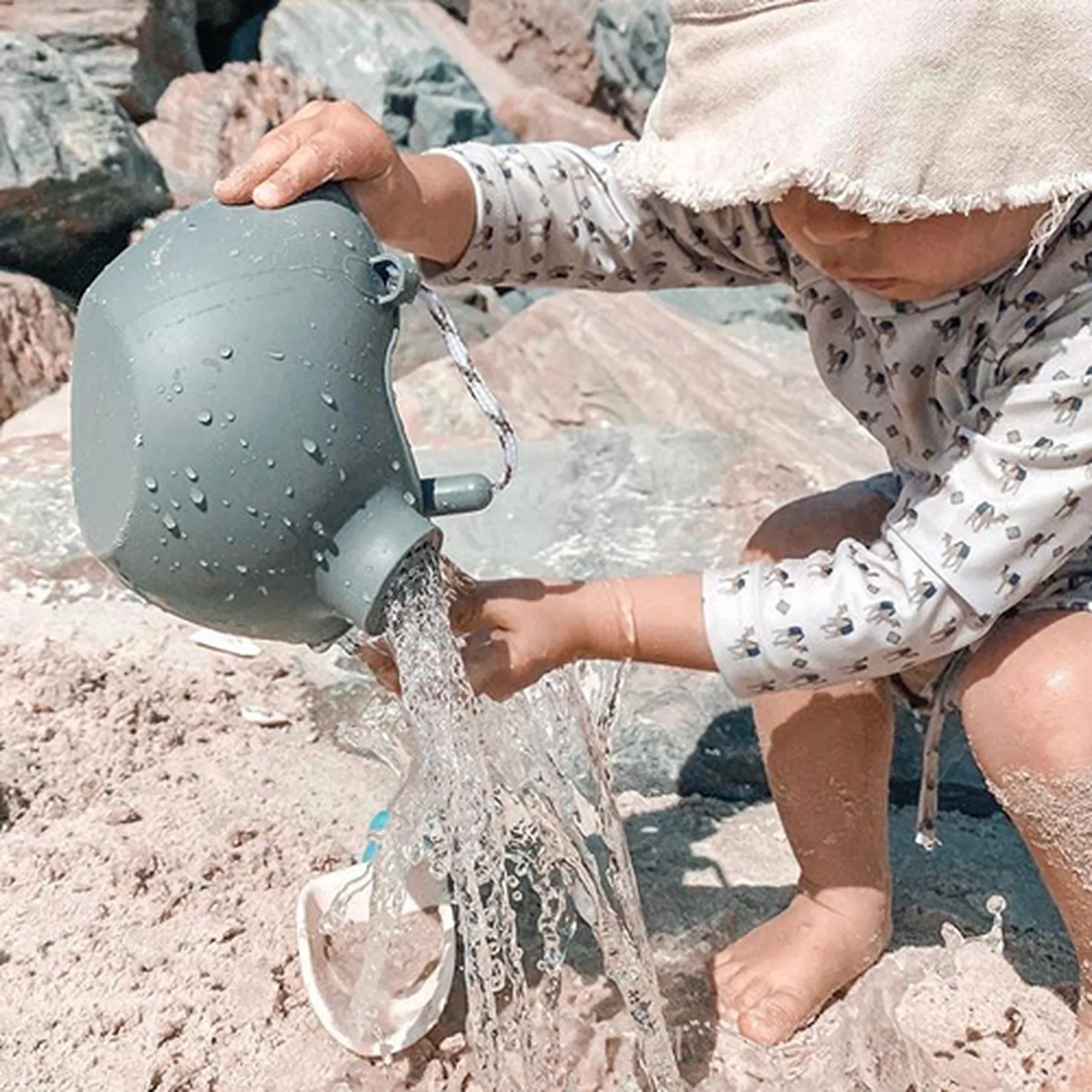 Watering can - 2