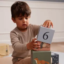Cuburi stivuibile din carton - 3