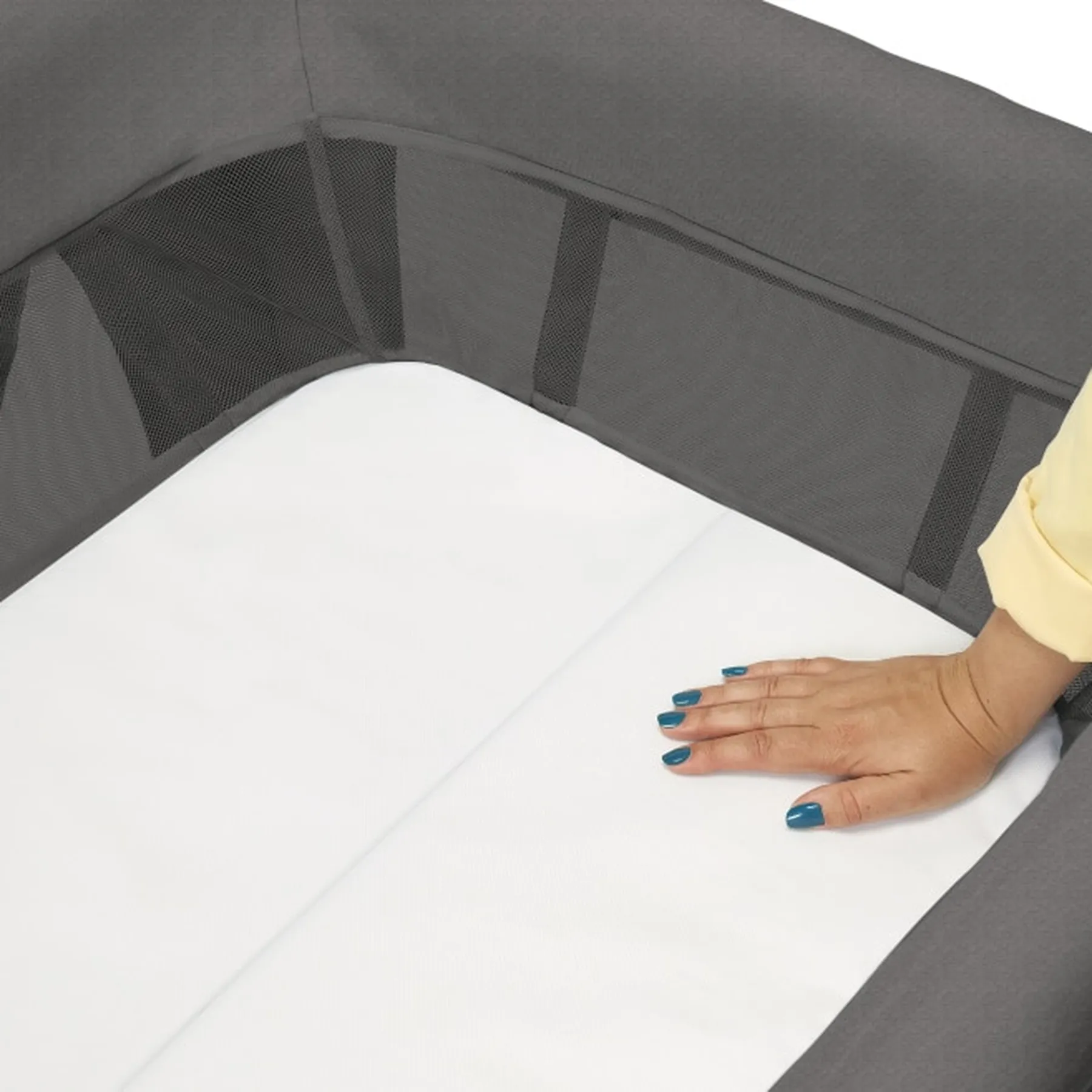  Swift 3-in-1 Bassinet, Travel Cot and Playpen - 5