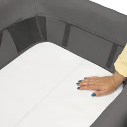  Swift 3-in-1 Bassinet, Travel Cot and Playpen - 5