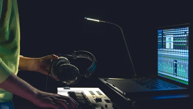 headphones large