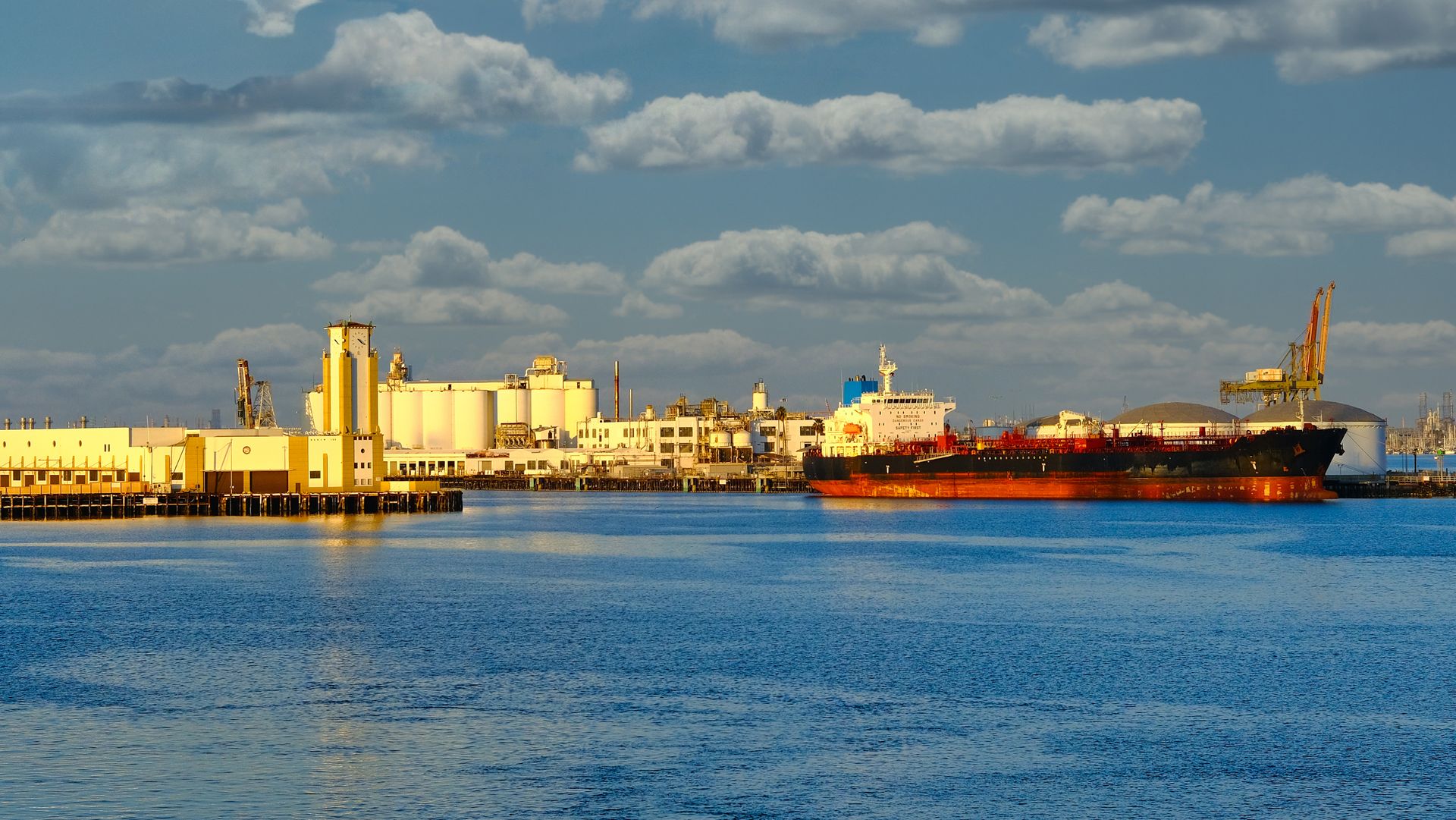 Tanker vessel in the Port of Los Angeles