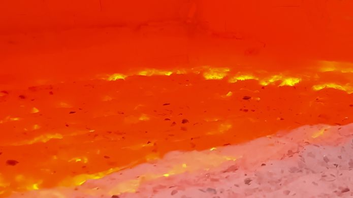 Glass crushed into powder for melting