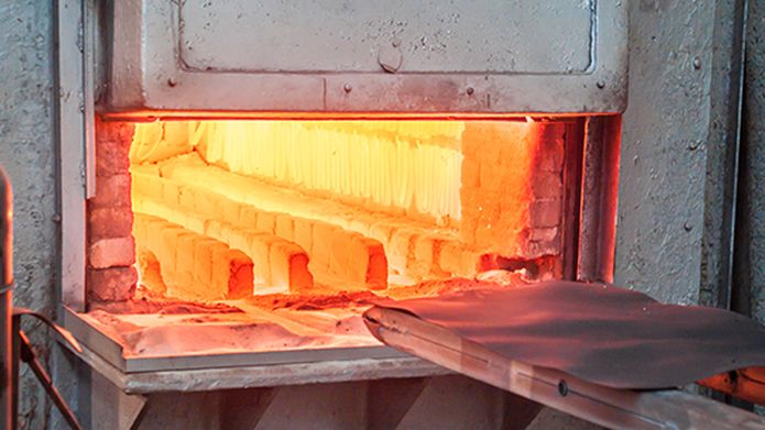 How borates enhance refractory application