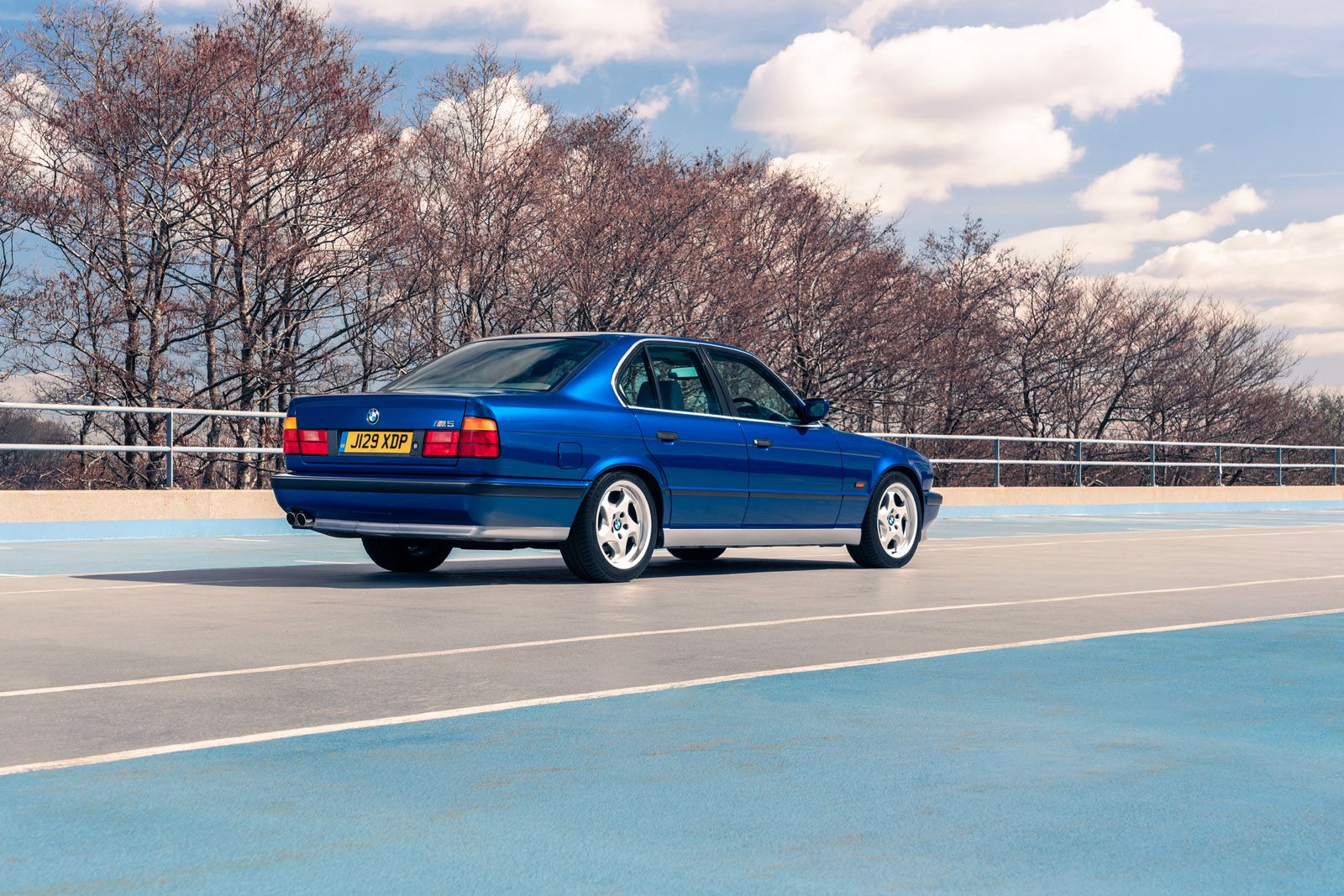 Dark blue BMW M5 (E34)