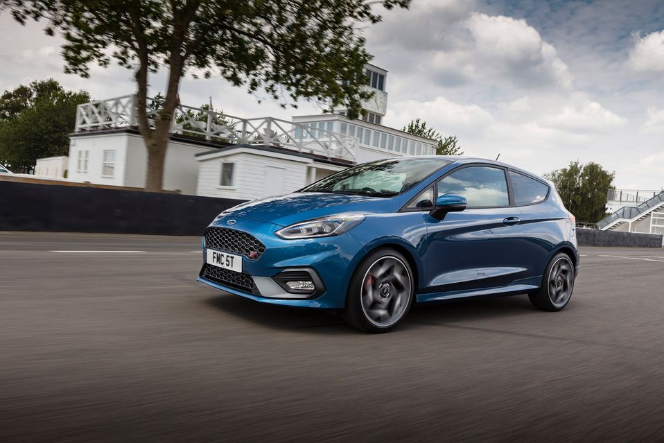 Ford Fiesta ST side